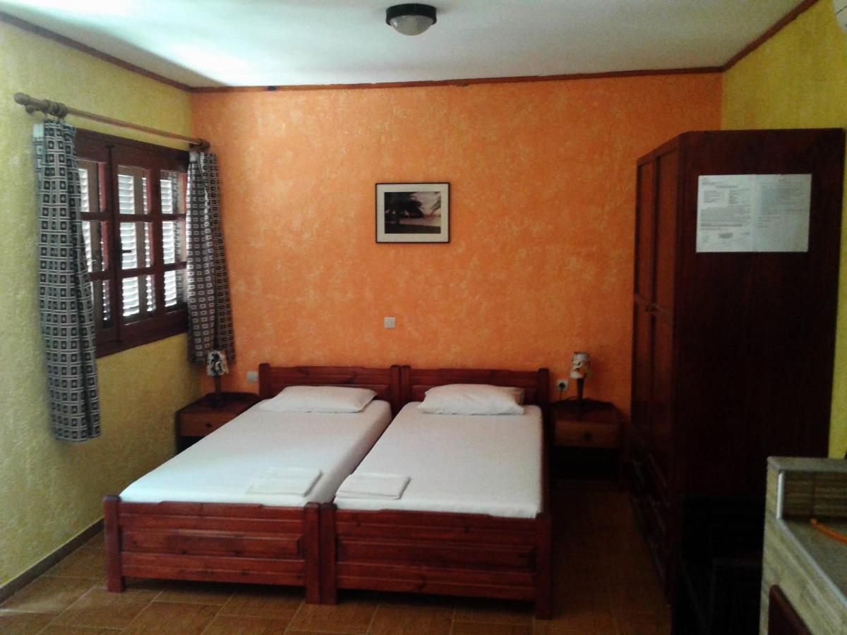 Sunrise Apartments باليكاسترون المظهر الخارجي الصورة
