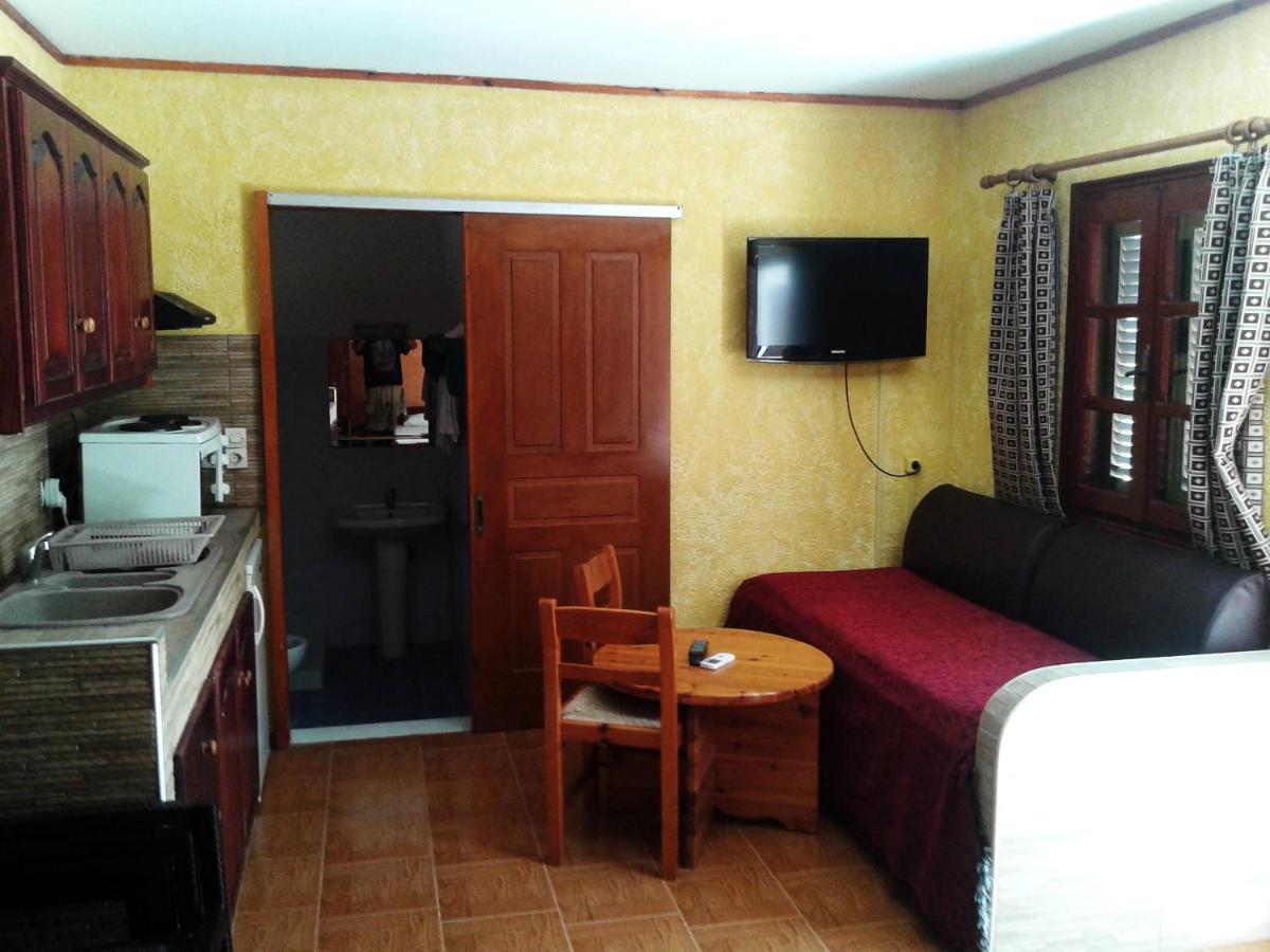 Sunrise Apartments باليكاسترون المظهر الخارجي الصورة