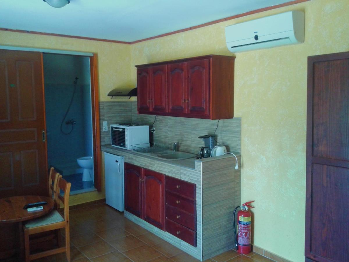 Sunrise Apartments باليكاسترون المظهر الخارجي الصورة