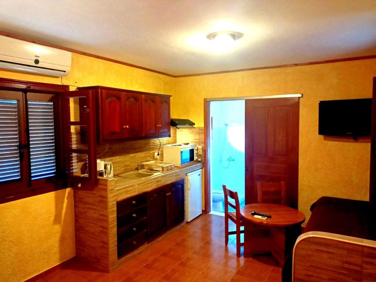 Sunrise Apartments باليكاسترون المظهر الخارجي الصورة