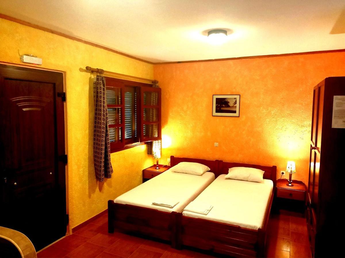 Sunrise Apartments باليكاسترون المظهر الخارجي الصورة