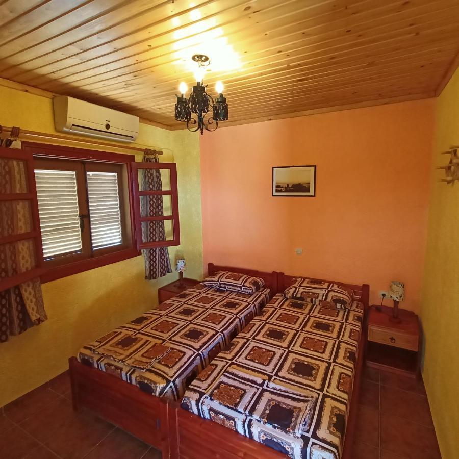 Sunrise Apartments باليكاسترون المظهر الخارجي الصورة